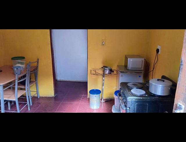 2 BEDROOM HOUSE FOR SALE IN THULANI